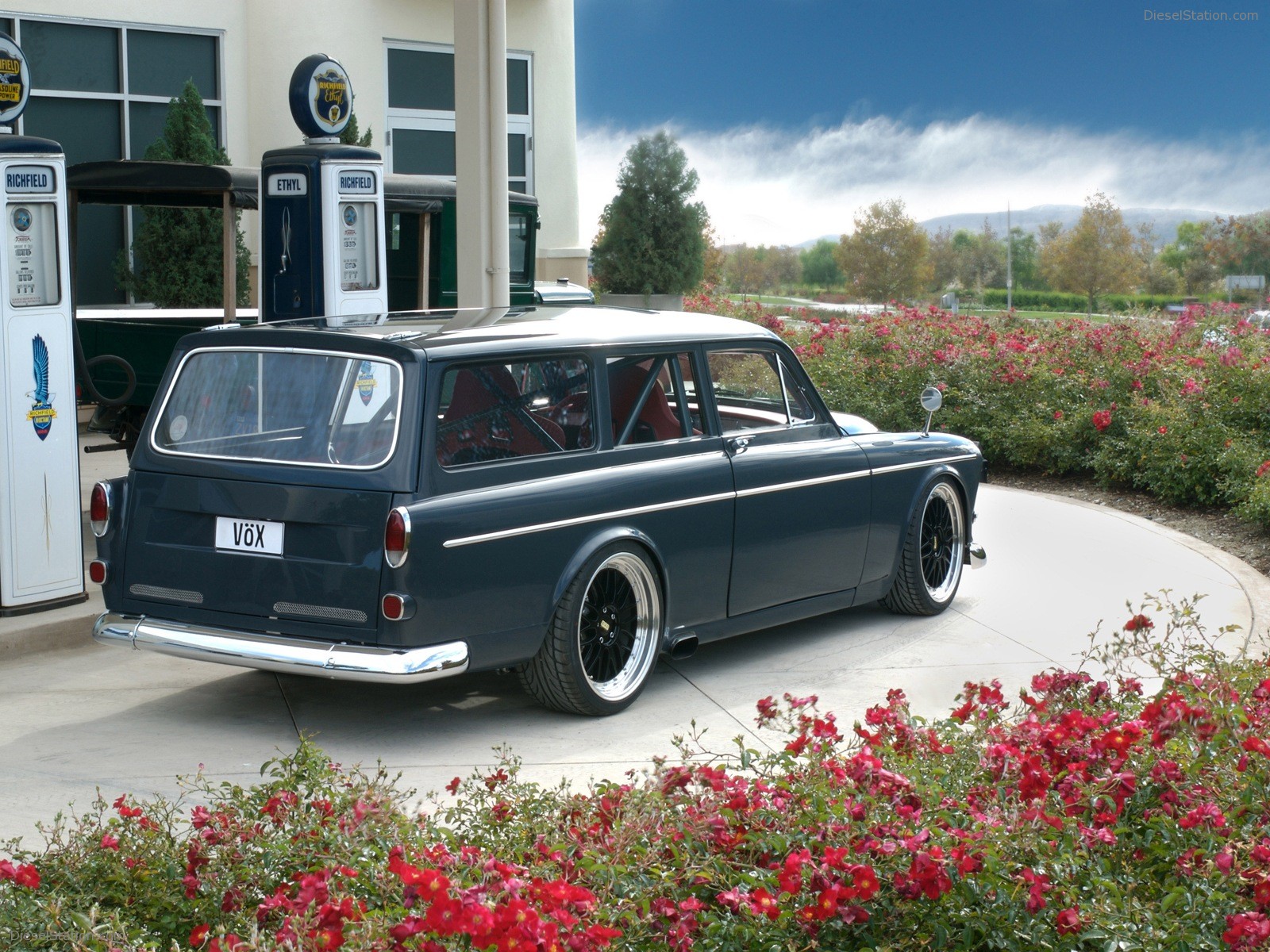 Volvo Amazon (SEMA 2006)